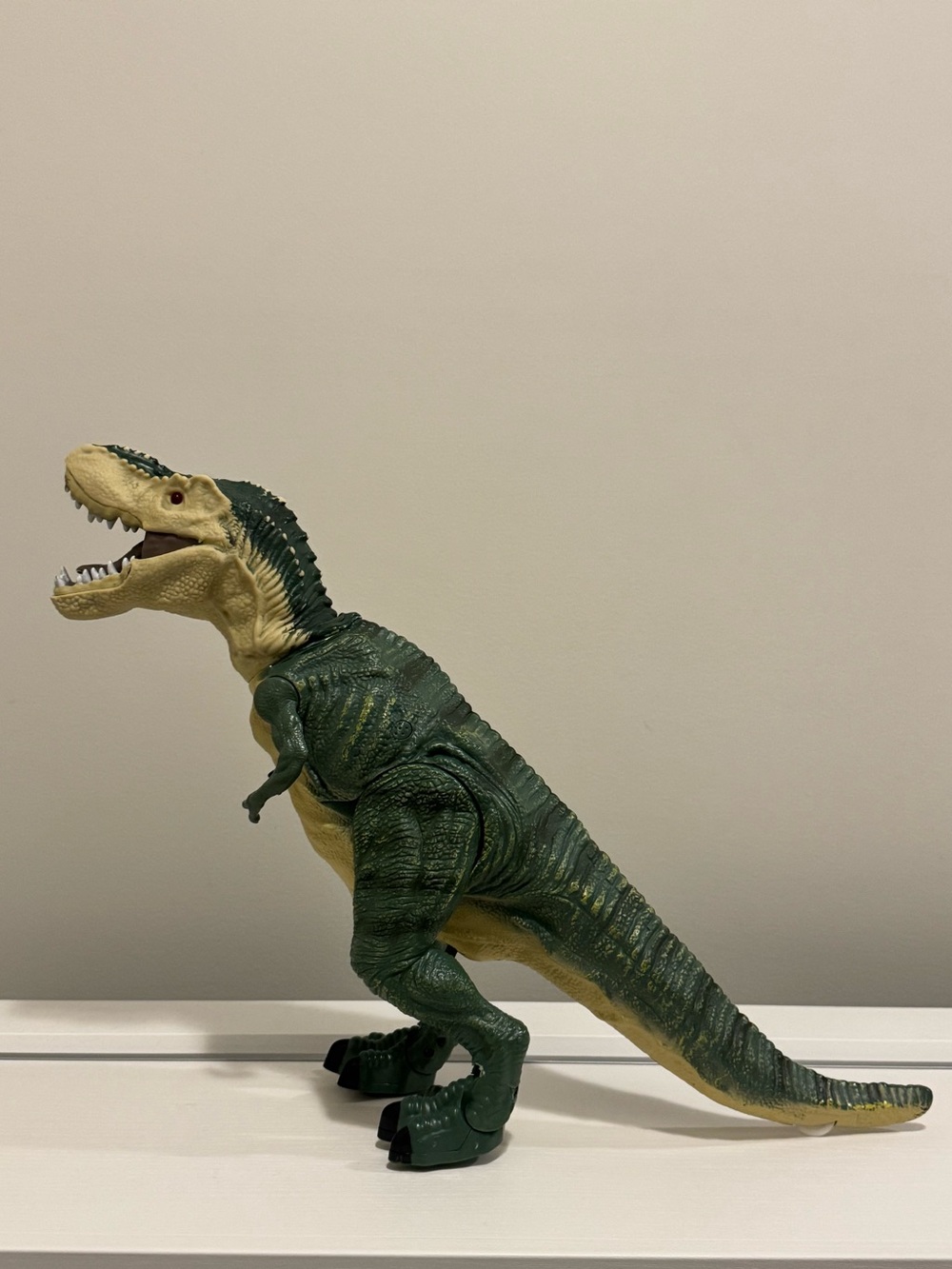 Dinosaur toy